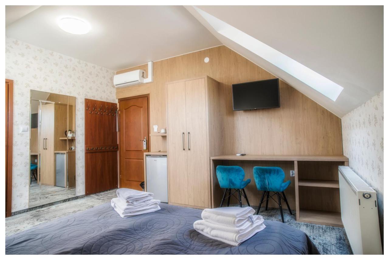 Rezydencja Elzbiecin Busko Zdroj Luaran gambar